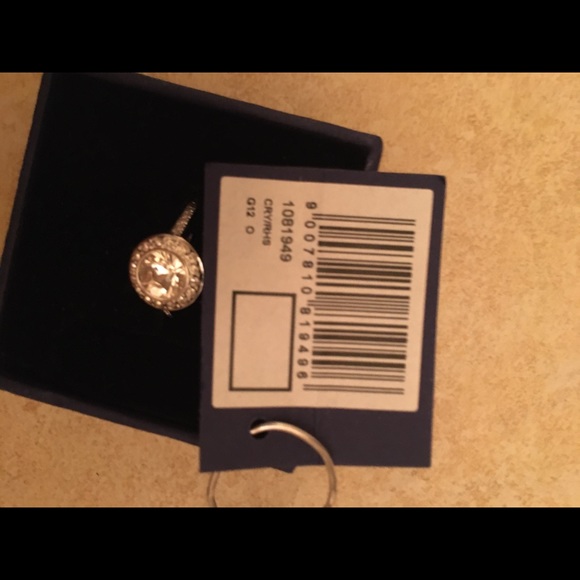 swarovski crystal ring size 6 - Picture 10 of 11